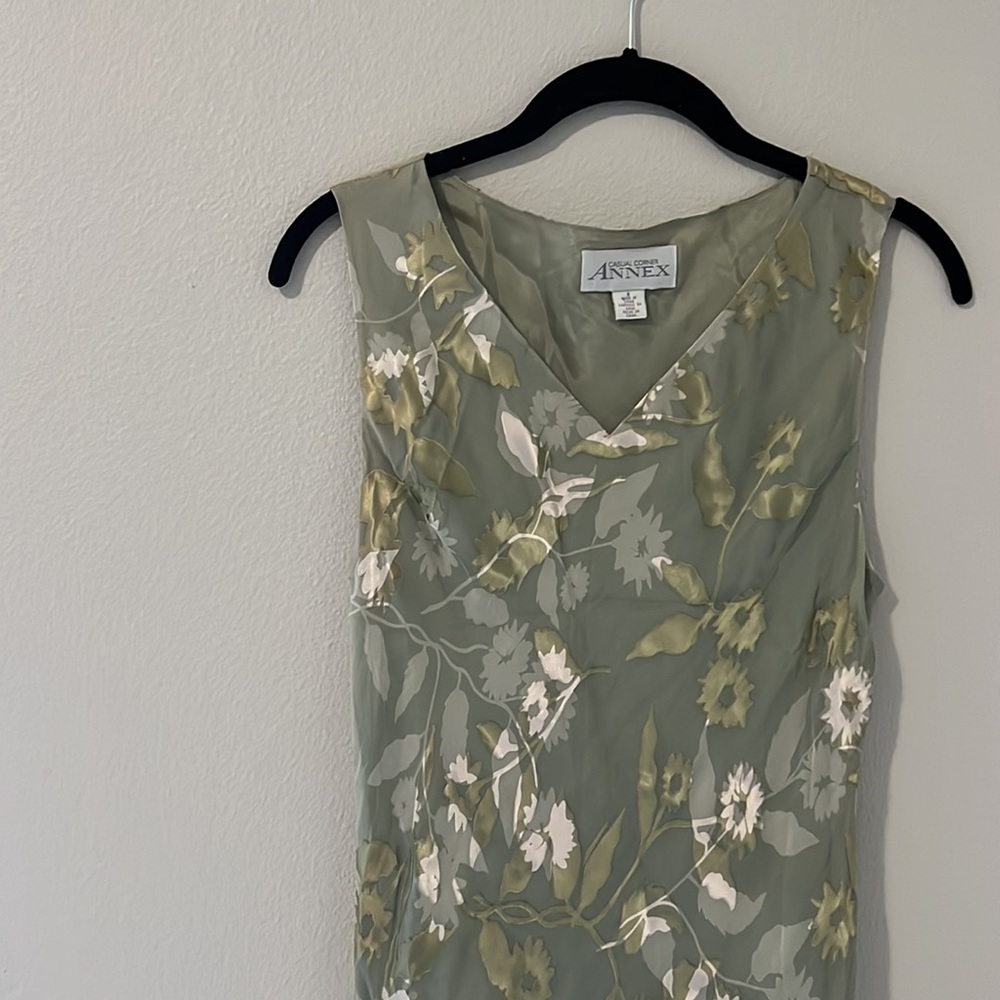 Casual Corner Annex sweet green floral dress